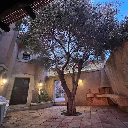 Villa Tirnanog Castelsardo